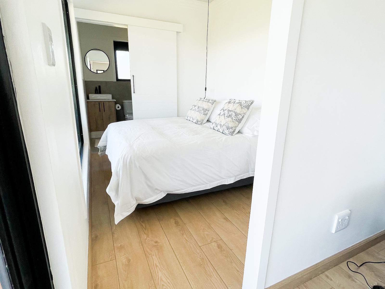 Glory Days Cabin | Springsteen Cabins, Bed