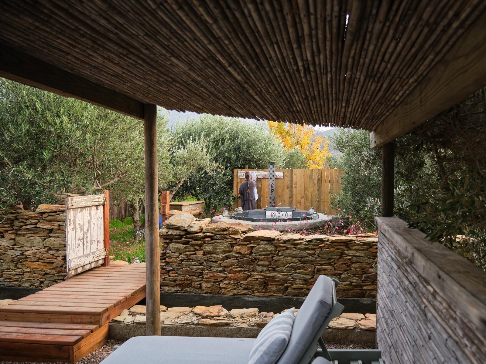 Stone Cottage, Garden