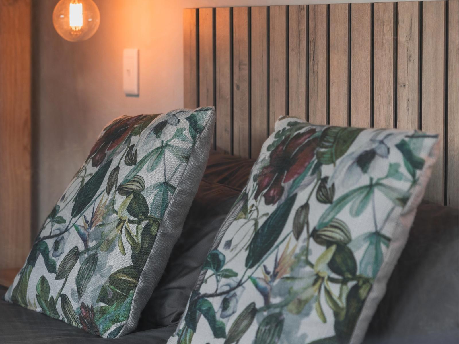 Better Days Cabin | Springsteen Cabins, Bed