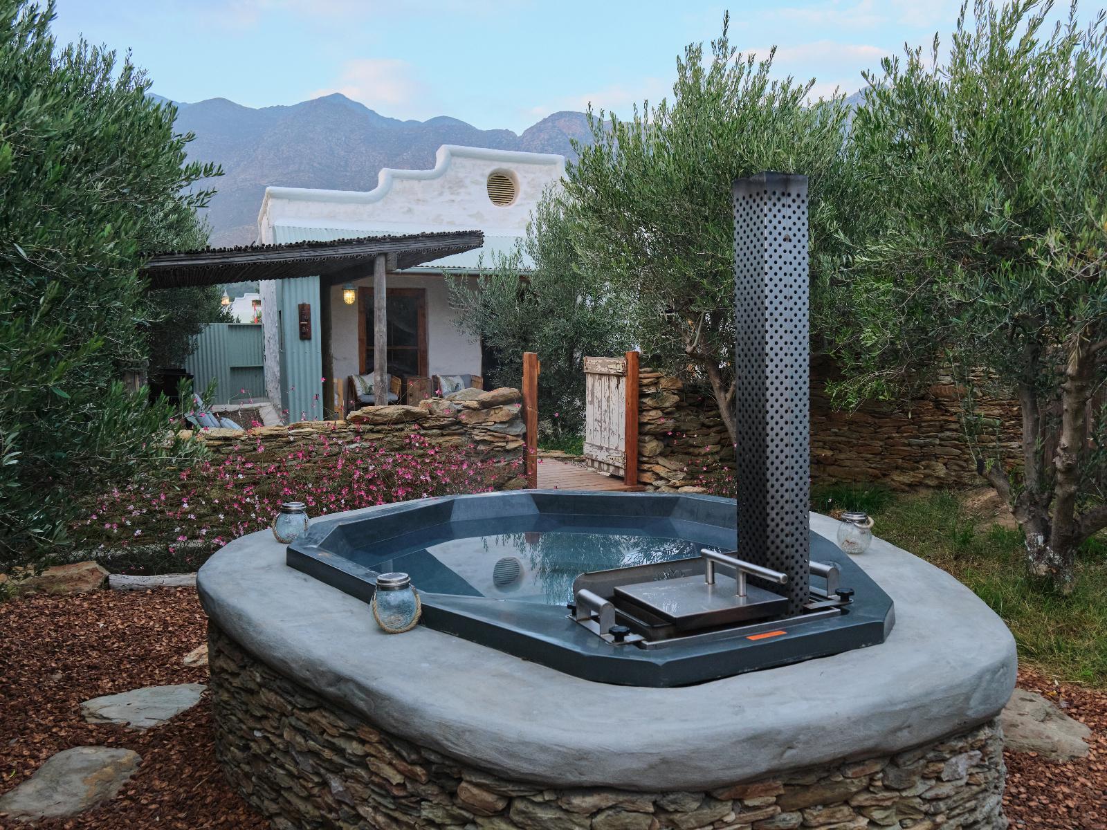 Olive Cottage, Garden
