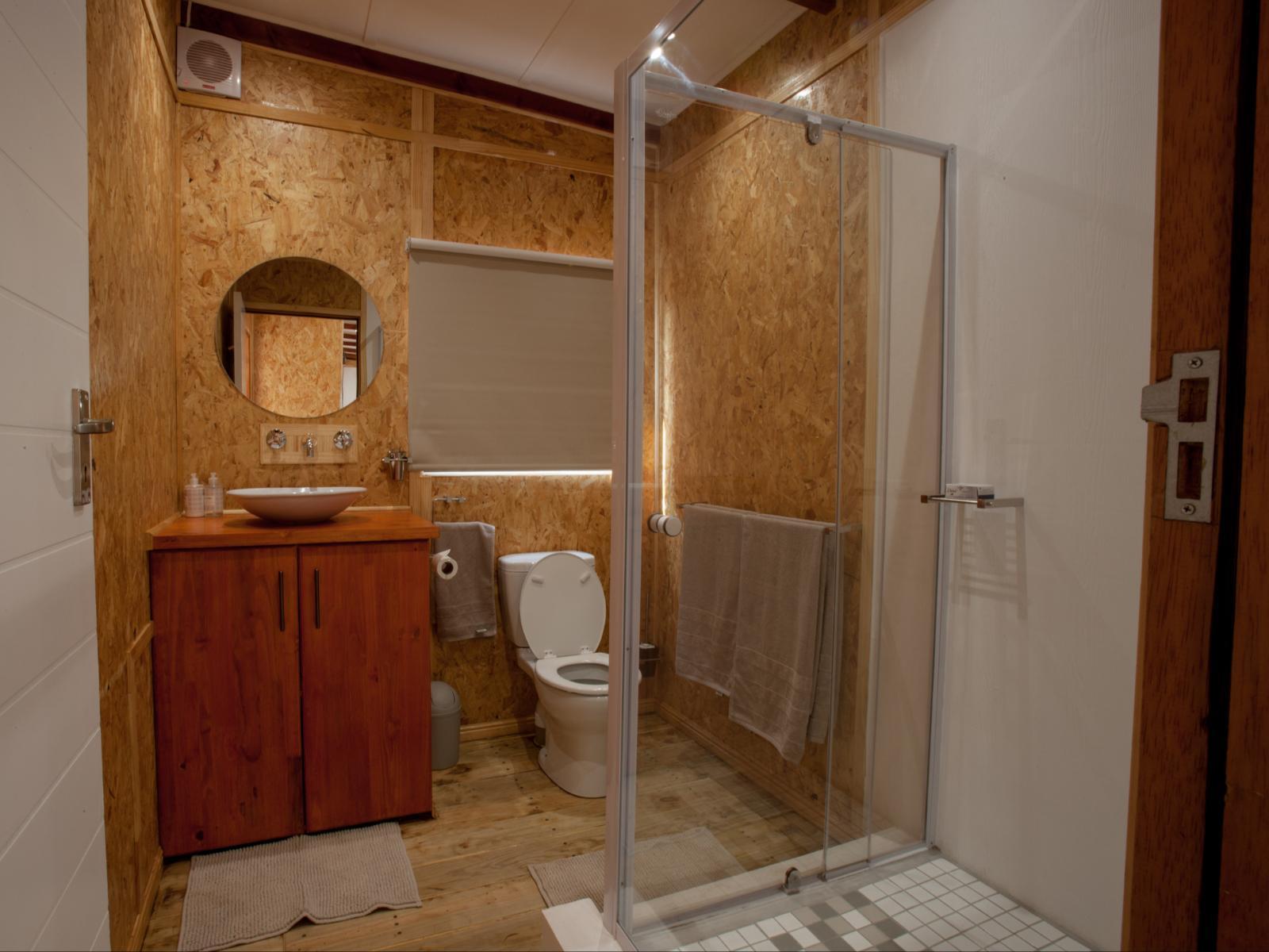 Montana Vista | Gecko Rock, Bathroom